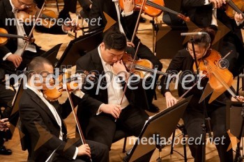 Člani kitajskega filharmoničnega orkestra Hangdžov